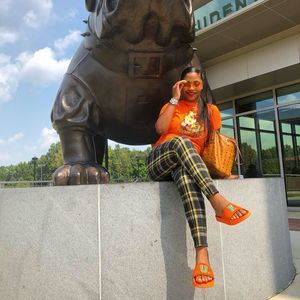 Meet your Posher, Johnae